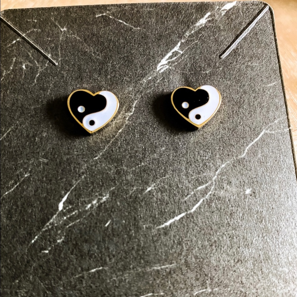 ☯️Stainless Yin Yang Heart Studs☯️